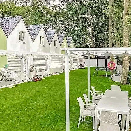 Casa de Férias 2 Bedroom Cozy In Międzywodzie