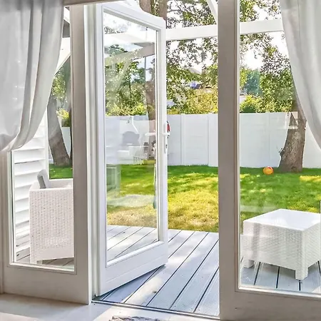 Nyaraló Pet Friendly In Międzywodzie