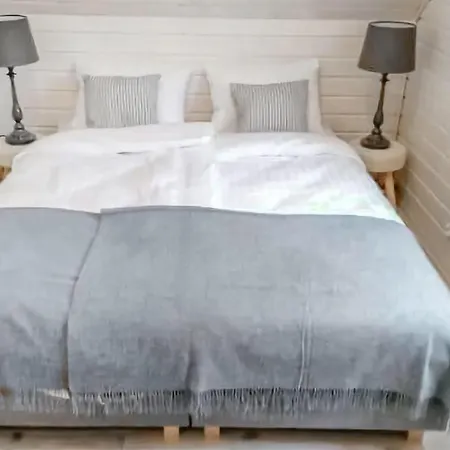 2 Bedroom Cozy Home In Miedzywodzie