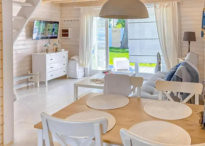 Pet Friendly In Prázdninový dům Międzywodzie